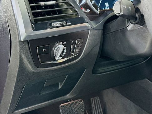 Used 2019 BMW X3 sDrive30i w/ Premium Package image 10