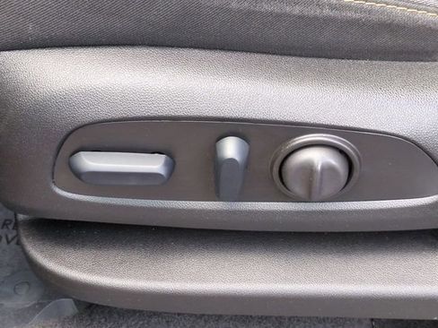 Used 2024 Chevrolet Equinox LT w/ LPO, Floor Liner Package FWD image 12