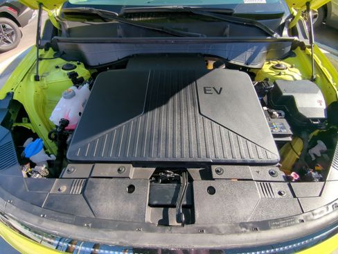 Certified 2024 Hyundai Kona SEL image 35