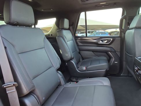 Used 2023 Chevrolet Tahoe LT w/ Luxury Package image 17
