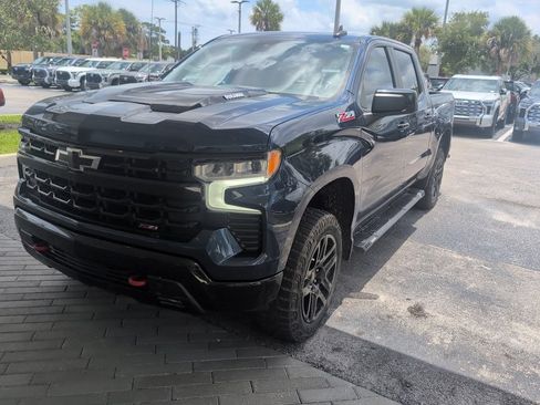 Used 2023 Chevrolet Silverado 1500 LT Trail Boss AWD/4WD image 2