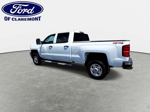 Used 2019 Chevrolet Silverado 2500 W/T w/ Snow Plow Prep Package AWD/4WD image 6