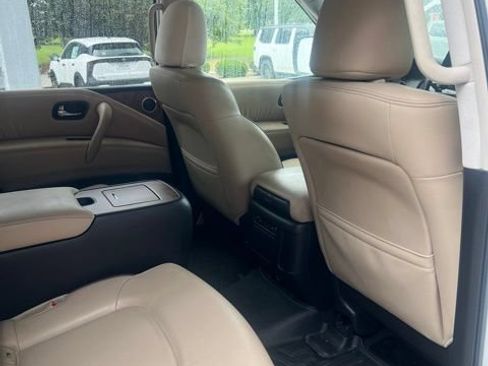 Used 2021 Nissan Armada SL w/ Captain's Chairs Package RWD image 23