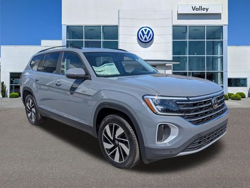New 2026 Volkswagen Atlas SE FWD image 1