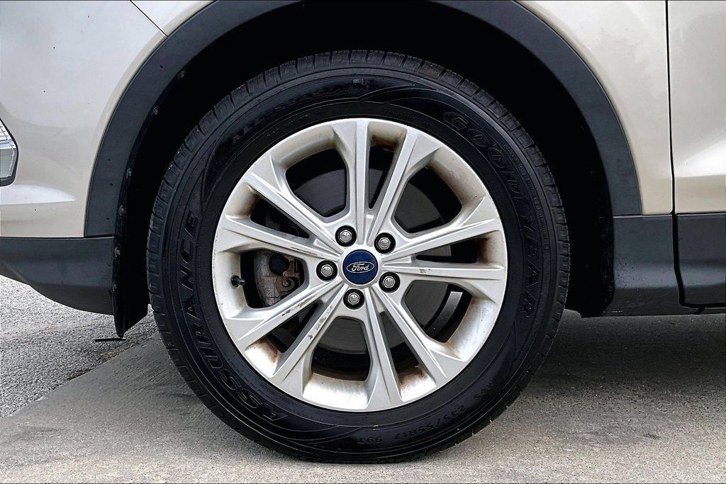 Used 2018 Ford Escape SEL AWD/4WD image 10