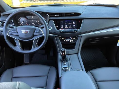 New 2026 Cadillac XT5 Luxury AWD/4WD image 21