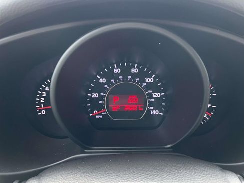 Used 2018 Kia Soul FWD image 23