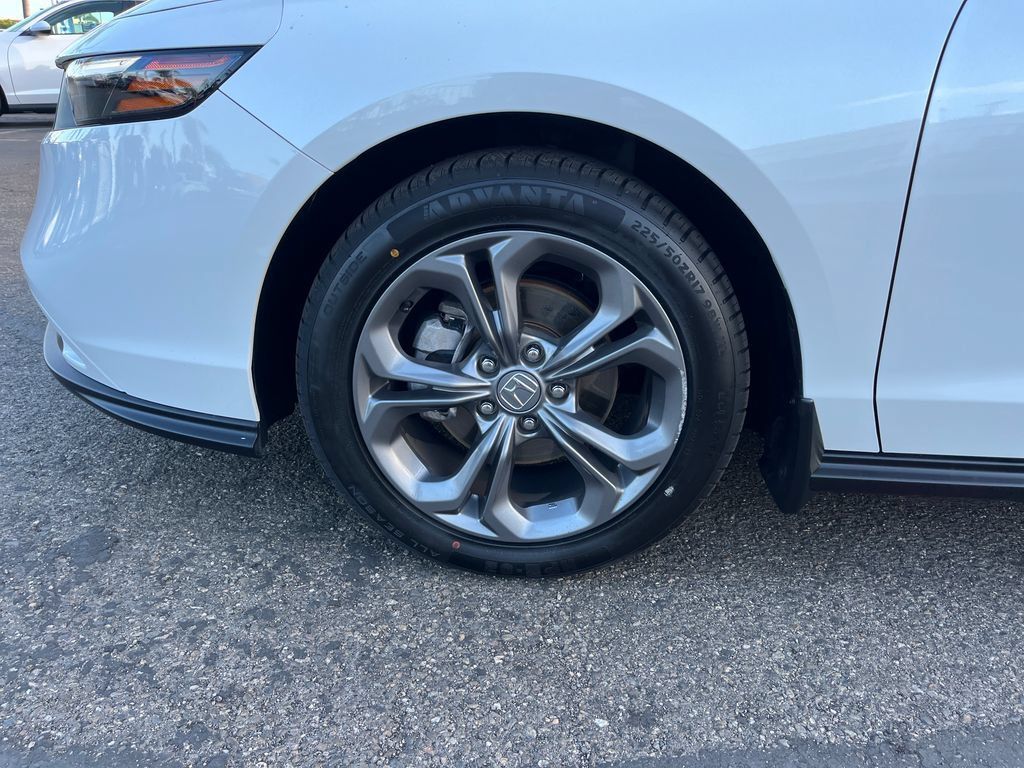 Used 2024 Honda Accord EX image 27
