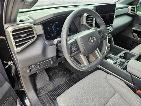 Used 2025 Toyota Tundra Limited AWD/4WD image 10