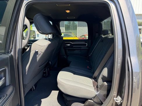 Used 2025 RAM 2500 Big Horn AWD/4WD image 10