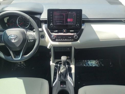 Certified 2022 Toyota Corolla Cross LE FWD image 11