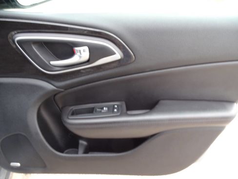 Used 2015 Chrysler 200 C w/ Sun/Sound Group image 42