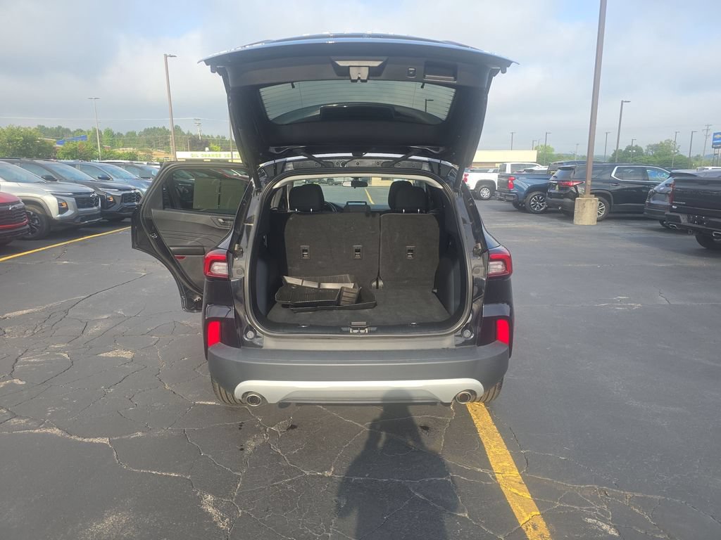 Used 2023 Ford Escape Active AWD/4WD image 21