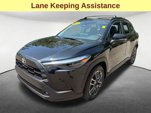 Used 2026 Toyota Corolla Cross XLE AWD/4WD image 5