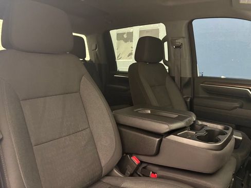 Used 2025 Chevrolet Silverado 2500 LT AWD/4WD image 36