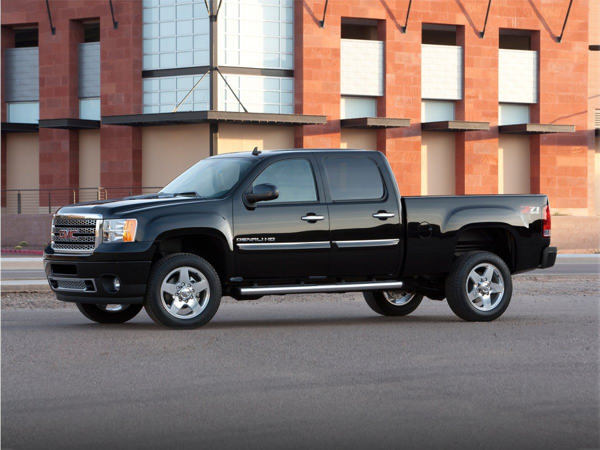 Used 2011 GMC Sierra 2500 Denali AWD/4WD image 1
