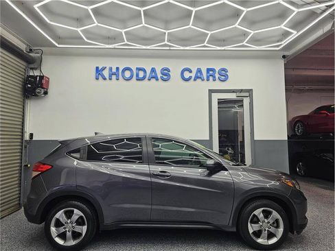 Used 2016 Honda HR-V EX image 5