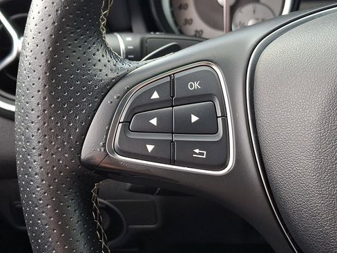 Used 2016 Mercedes-Benz CLA 250 image 21