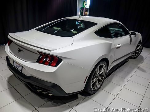 Used 2024 Ford Mustang Premium RWD image 10