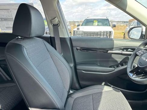 New 2026 Kia Seltos S FWD image 13