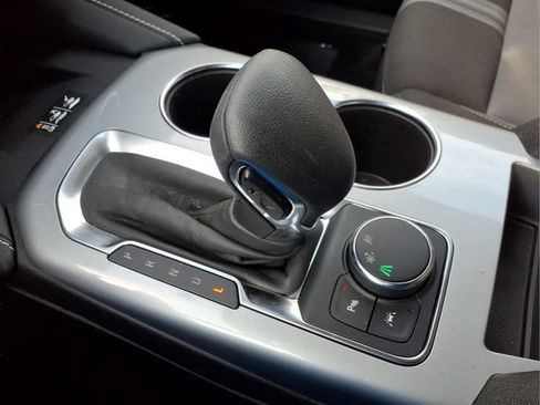 Used 2024 Chevrolet Blazer LT w/ Convenience Package FWD image 23