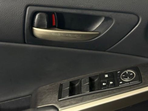 Used 2019 Lexus IS 350 F Sport w/ F Sport Package RWD image 17