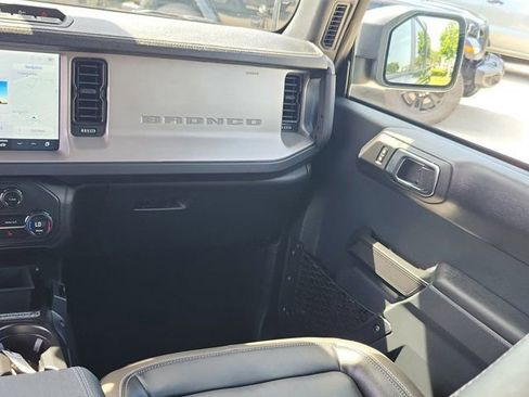 Certified 2025 Ford Bronco Outer Banks AWD/4WD image 21