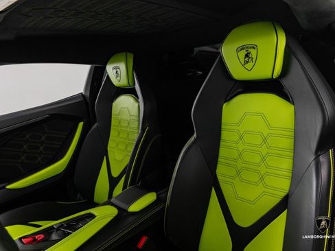 Used 2024 Lamborghini Revuelto image 42