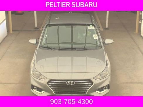 Used 2022 Hyundai Accent SEL image 2