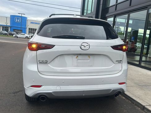Used 2024 MAZDA CX-5 Signature AWD/4WD image 4