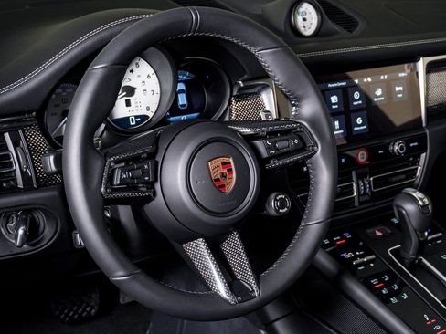 New 2026 Porsche Macan GTS image 18