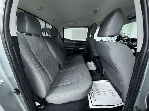 Certified 2022 Toyota Tacoma SR5 image 8