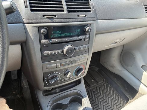 Used 2009 Chevrolet Cobalt LS FWD image 14
