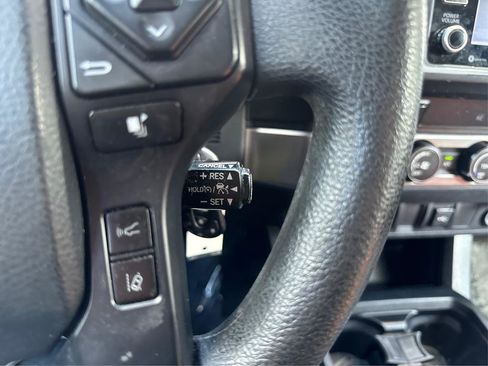 Used 2020 Toyota Tacoma SR image 29