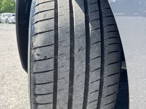 Used 2024 Nissan Z Performance w/ Floor Mat Package image 30