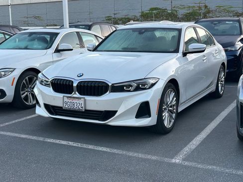 Used 2023 BMW 330i Sedan w/ Premium Package RWD image 2