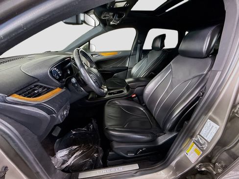 Used 2017 Lincoln MKC Reserve w/ Lincoln MKC Climate Package image 22