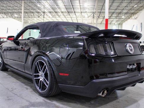 Used 2012 Ford Mustang GT Premium image 39