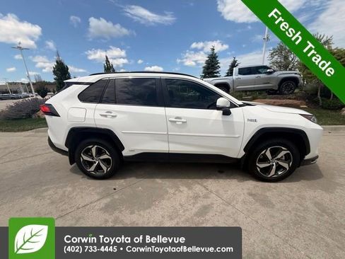 Used 2021 Toyota RAV4 SE w/ Weather & Moonroof Package AWD/4WD image 2