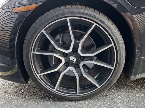 Certified 2025 Porsche Taycan image 15