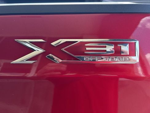 Used 2025 GMC Sierra 1500 SLT w/ SLT Premium Plus Package AWD/4WD image 28