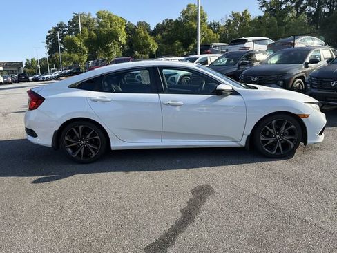 Used 2019 Honda Civic Sport image 9