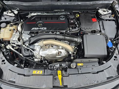 Used 2022 Mercedes-Benz GLB 35 AMG 4MATIC image 10