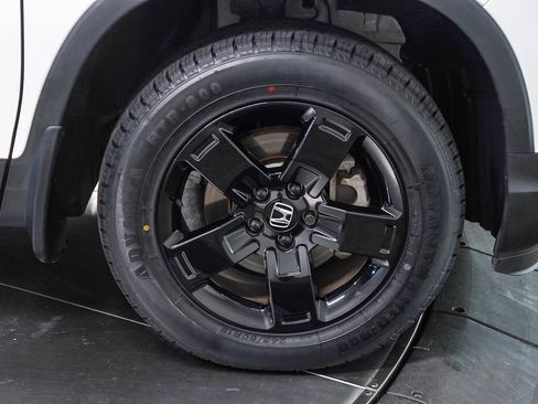 Used 2024 Honda Ridgeline Black Edition image 10