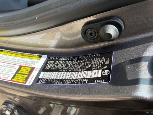 Used 2024 Toyota Camry SE FWD image 12
