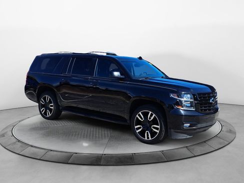 Used 2018 Chevrolet Suburban LT image 1