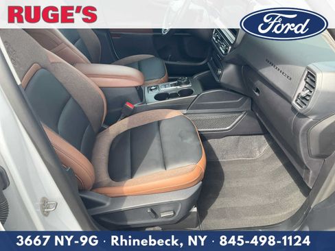Used 2025 Ford Bronco Sport Outer Banks w/ Outer Banks Tech Package+ AWD/4WD image 12