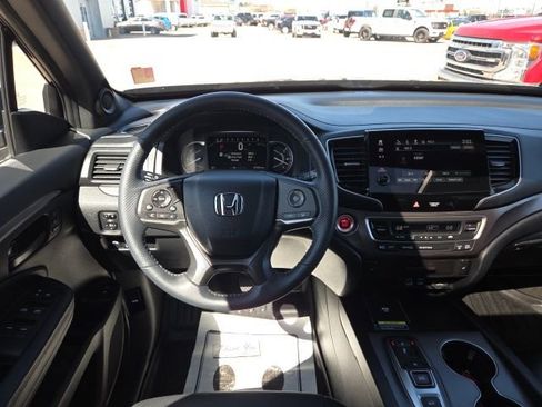 Used 2025 Honda Passport EX-L image 29