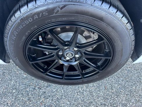 Used 2020 Chevrolet Malibu LT image 26