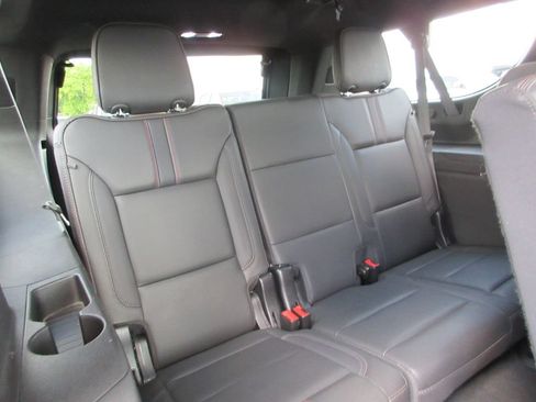 Used 2023 Chevrolet Suburban RST AWD/4WD image 24